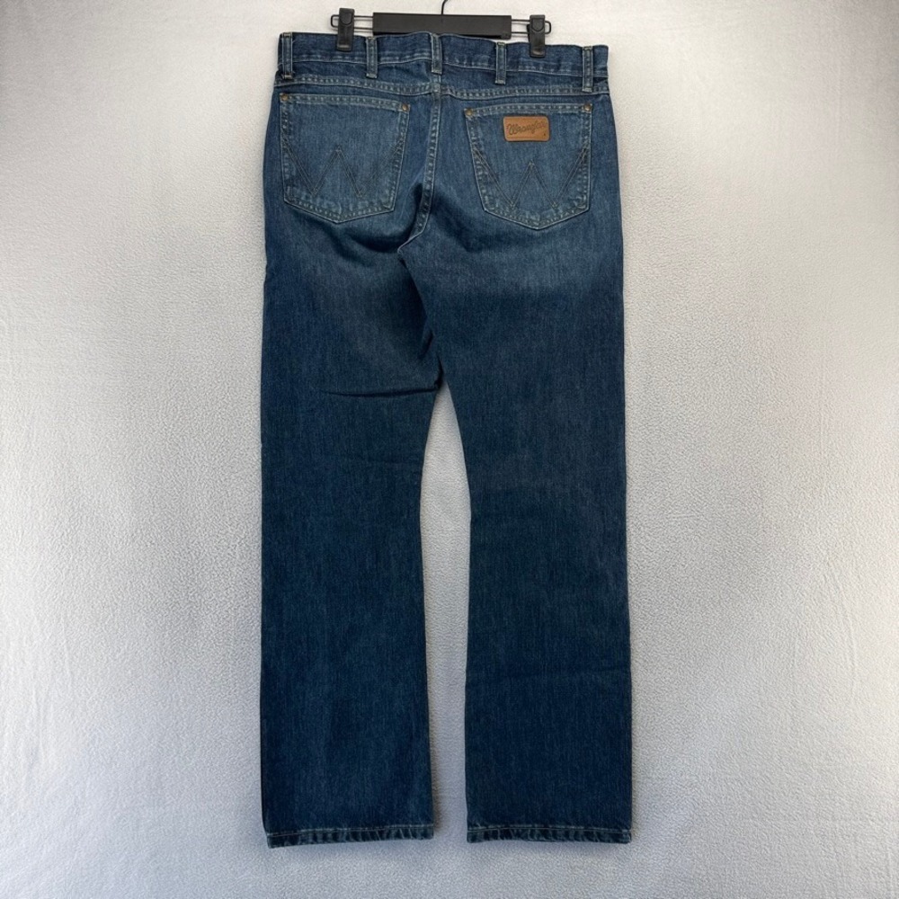 Wrangler Jeans Mens 33x32 Blue Retro Slim Boot Denim 1077MWZ Cowboy Dark Wash